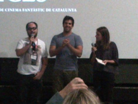 Nicolás López y Eli Roth durante la presentación de "Aftershock" en el Cine Prado.